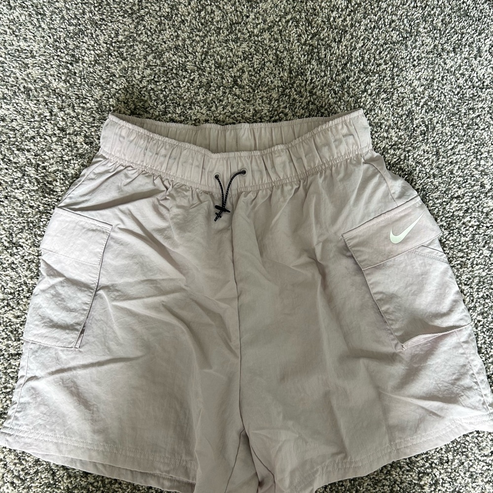 Nike mauve Shorts